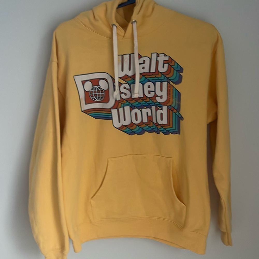 Walt Disney World hoodie sweatshirt medium men’s women’s yellow